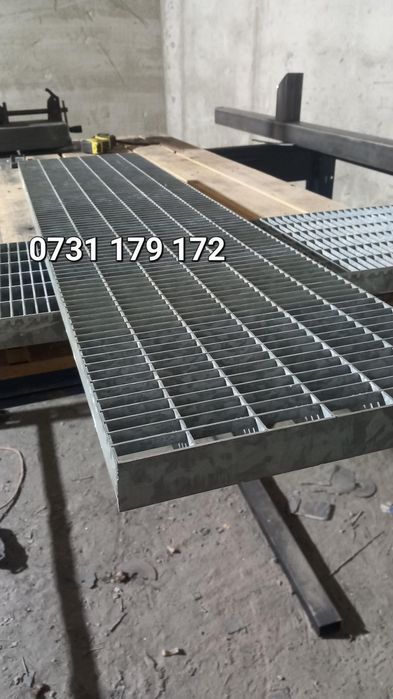 Trepte zincate galvanizat la comandă