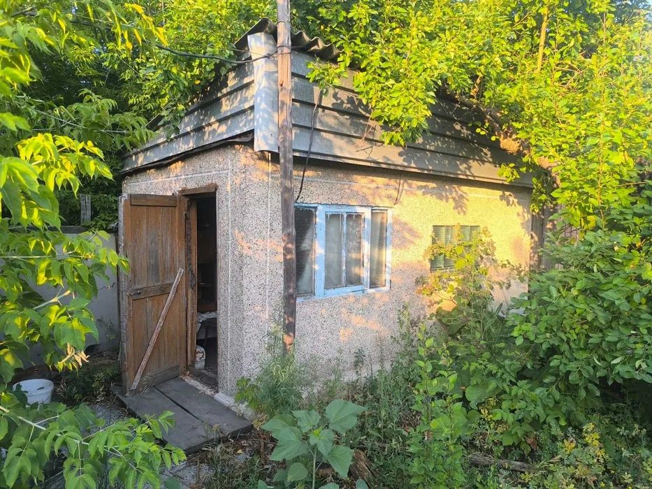 Продам дом под разбор