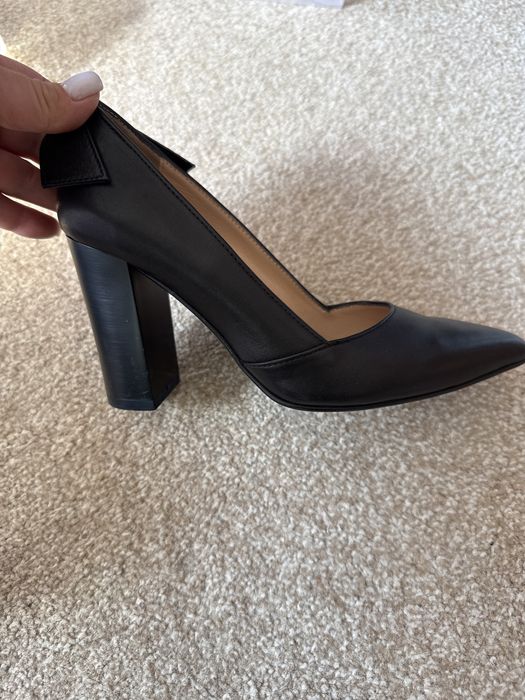 Туфли кожанные 35 размер