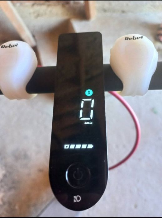 Trotineta xiaomi scooter 4