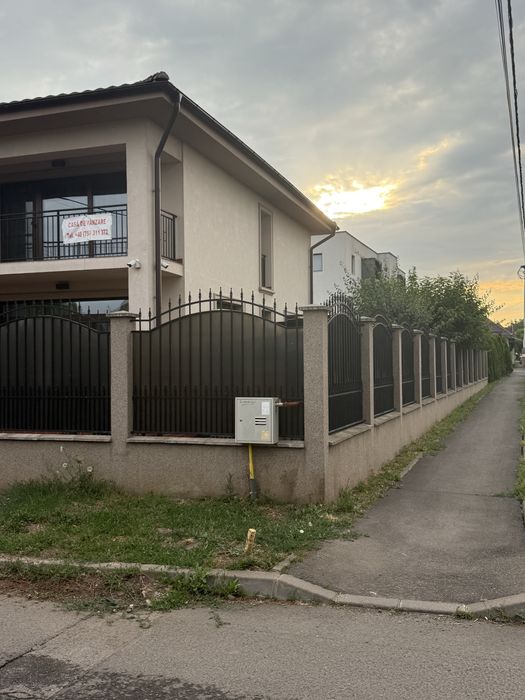 Casa de vanzare str remetea drum principal