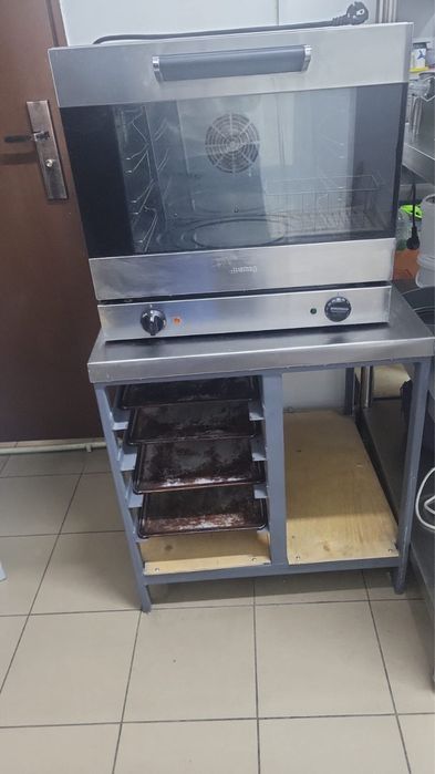 Печка Smeg  с подставкой