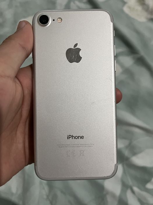 iPhone 7 silver. Holati yaxshi