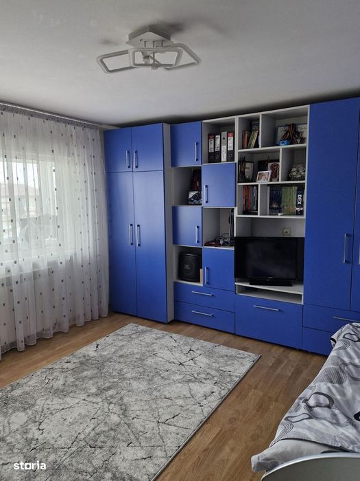 Obcini - apartament cu 2 camere decomandate