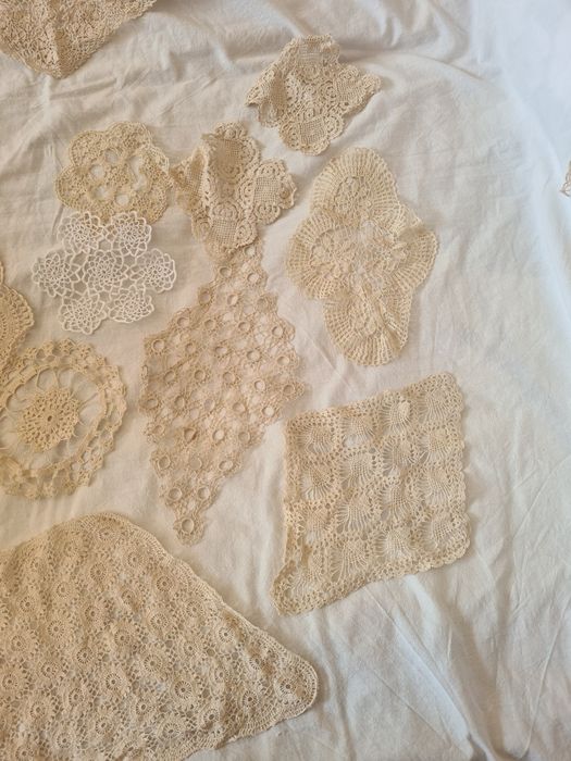 Дантели от раклата на баба