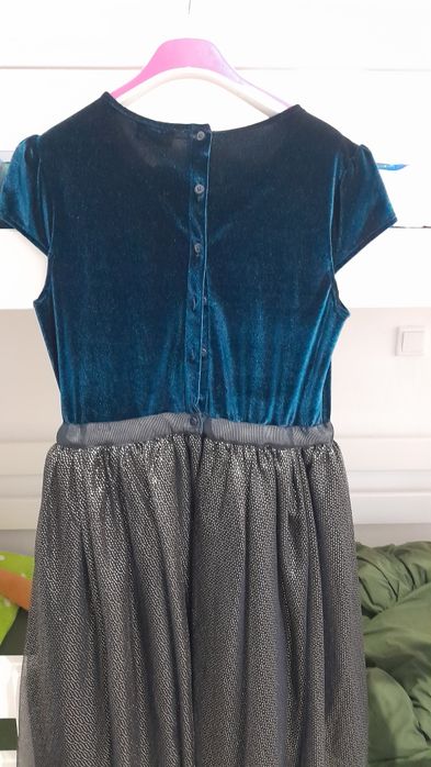 Платье новое, срочно продам