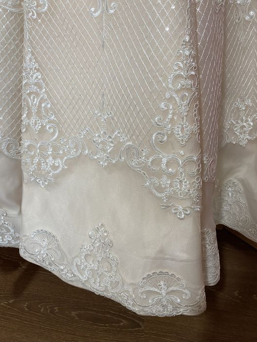 Платье на узату, СРОЧНО!!!