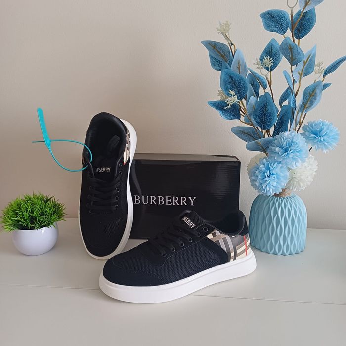 Кроссовки в LUX качестве