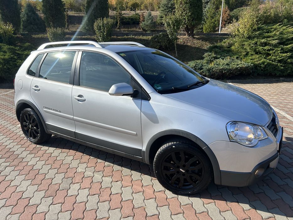 -Volkswagen polo Cross model-1.4benzina-80cai-2007-adusa din germania-