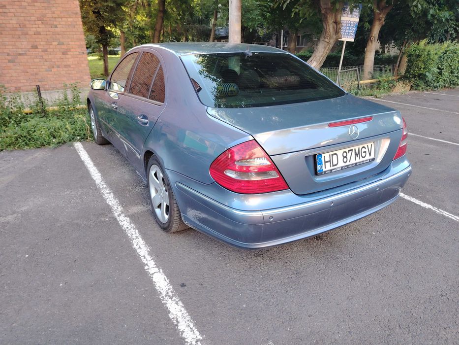 MERCEDES-BENZ E-Class 2004 — imagine 4