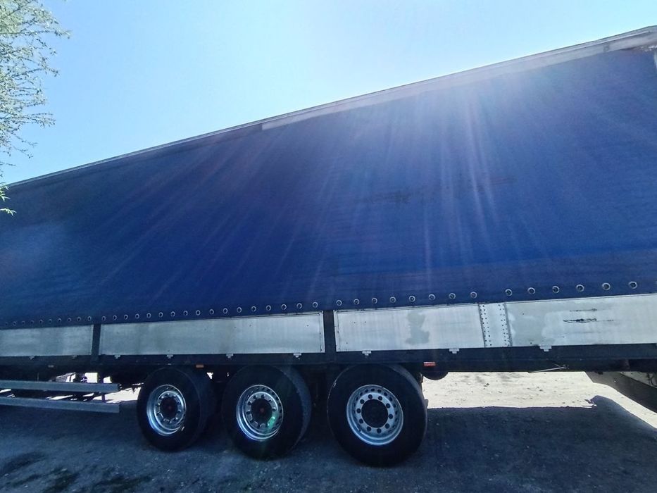 Прицеп Schwarzmuller Сотилади