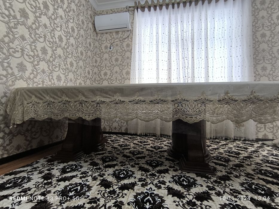 Мустахкам стол стуль сотилади. Продается стол и стулья.