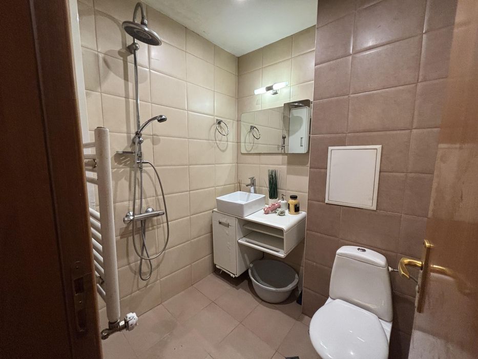 Продава се Двустаен апартамент в София, Дружба 1 - 71 кв.м за 2747 €/кв.м - Снимка #2