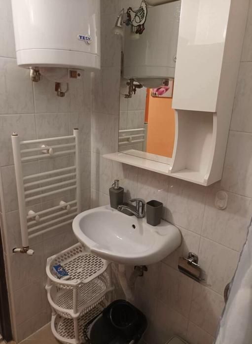 Дава се под наем Едностаен апартамент в Пловдив, Кършияка - 40 кв.м за 325 € - Снимка #4