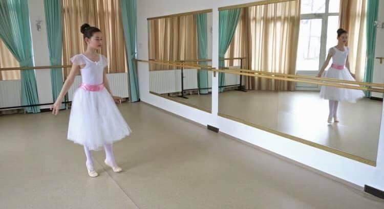 Oglinzi pentru amenajari locatii spatii comerciale