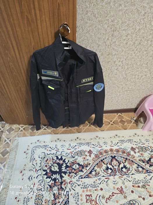 Форма охранника и спецовки