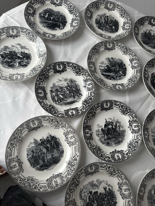 Set de 12 Farfurii Colecție Napoleon - Boch Frères La Louvière (Belgia)