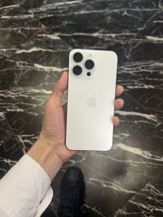 15 pro max 256 oq rang 10/10 ideal