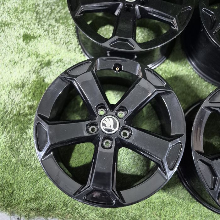Jante Noi Skoda Octavia R 17 5x112