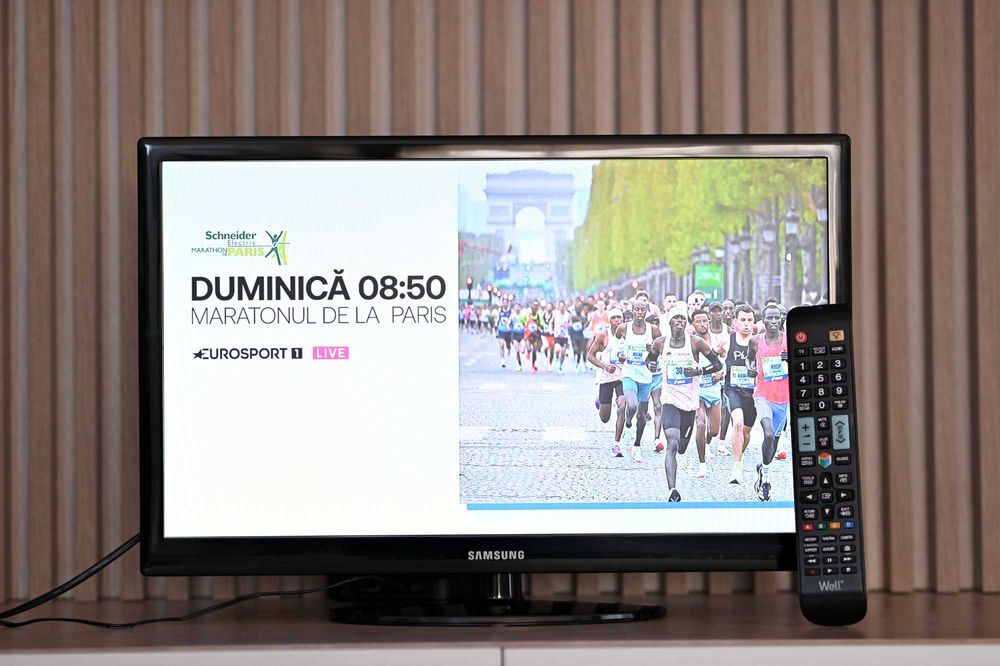 TV LED Samsung, 22" 55 cm, FullHD + gratuit suport perete - IMPECABIL