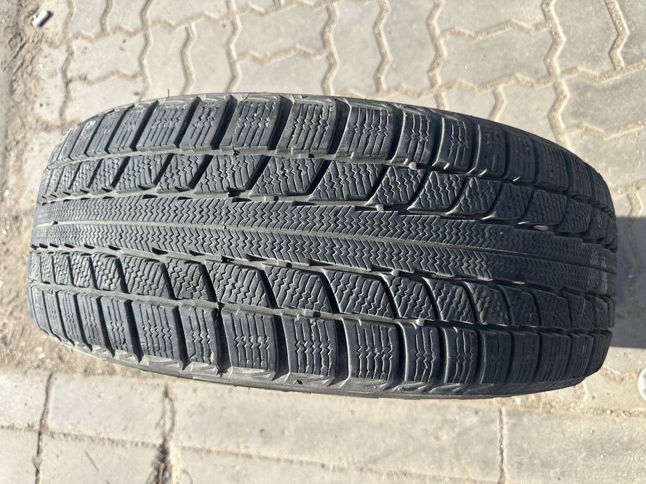 Продам 1 шт шины на R17 225/60