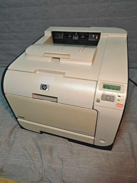 Imprimanta laser color HP LaserJet CP2025, A4 Retea LAN