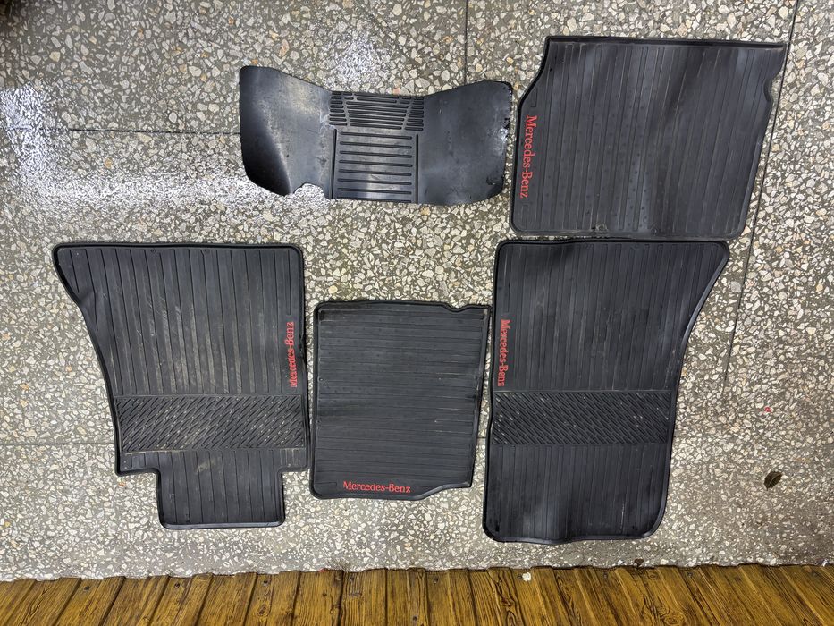 Полики Коврики на Мерседес W 124