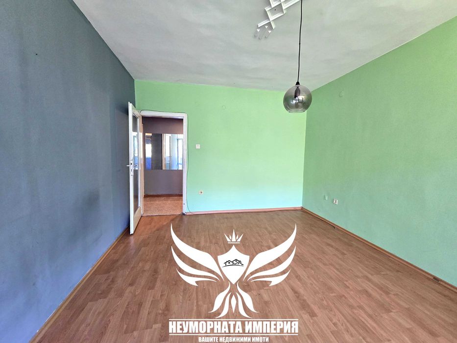 Дава се под наем Четиристаен апартамент в Асеновград - 108 кв.м за 400 € - Снимка #1