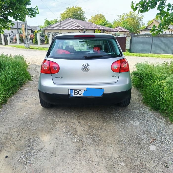 Vând golf 5  1.9 tdi