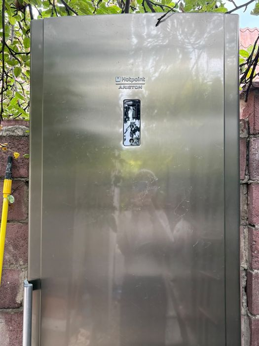 Холодильник hotpoint