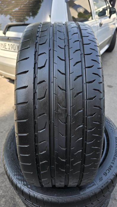 245/45/R19 continental