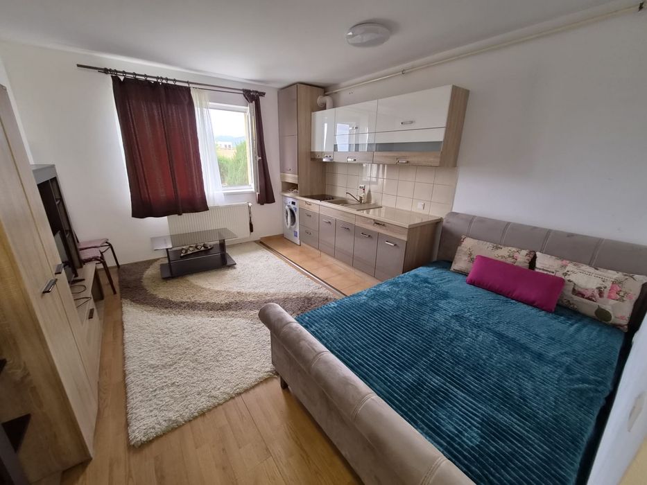Inchiriez garsoniera in bloc nou Subcetate Green Residence Brasov la 2 minute de centura
