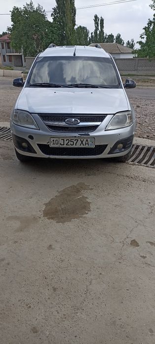 Lada largus 2014