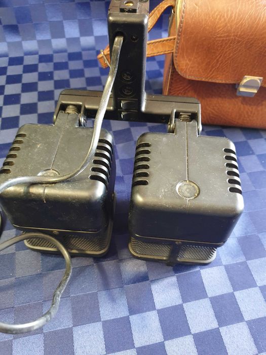 Двойка мощни  немски прожектори за фотографски и други цели- 1 000 W