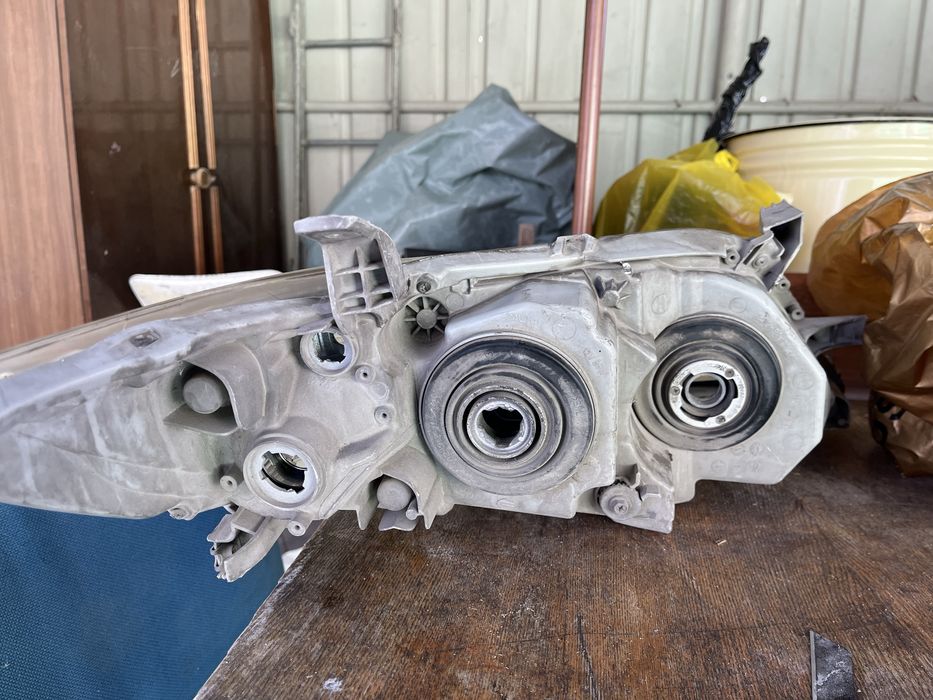 Передная фара камри 45