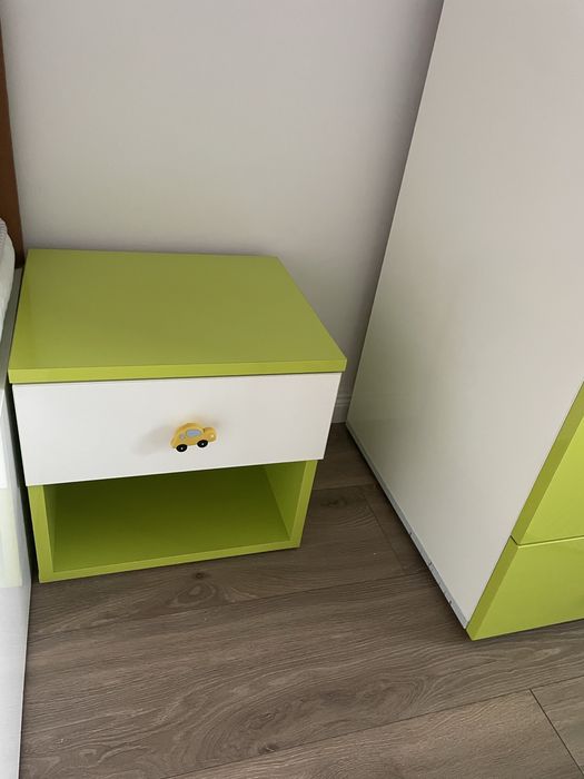 Sifonier, dulap si noptiera de vanzare