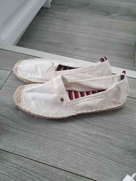 Papuci sandale  femei nr 38 37 36 zara hm adofas tommy