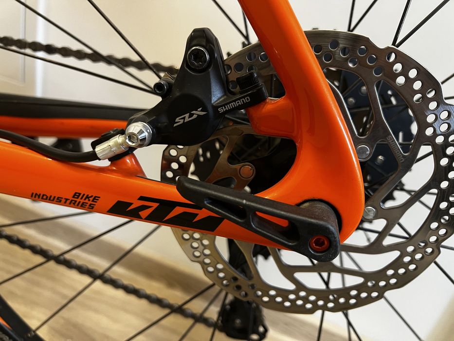 Bicicleta mtb ktm myroon alpha carbon