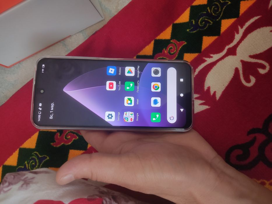 Продам сотку новая