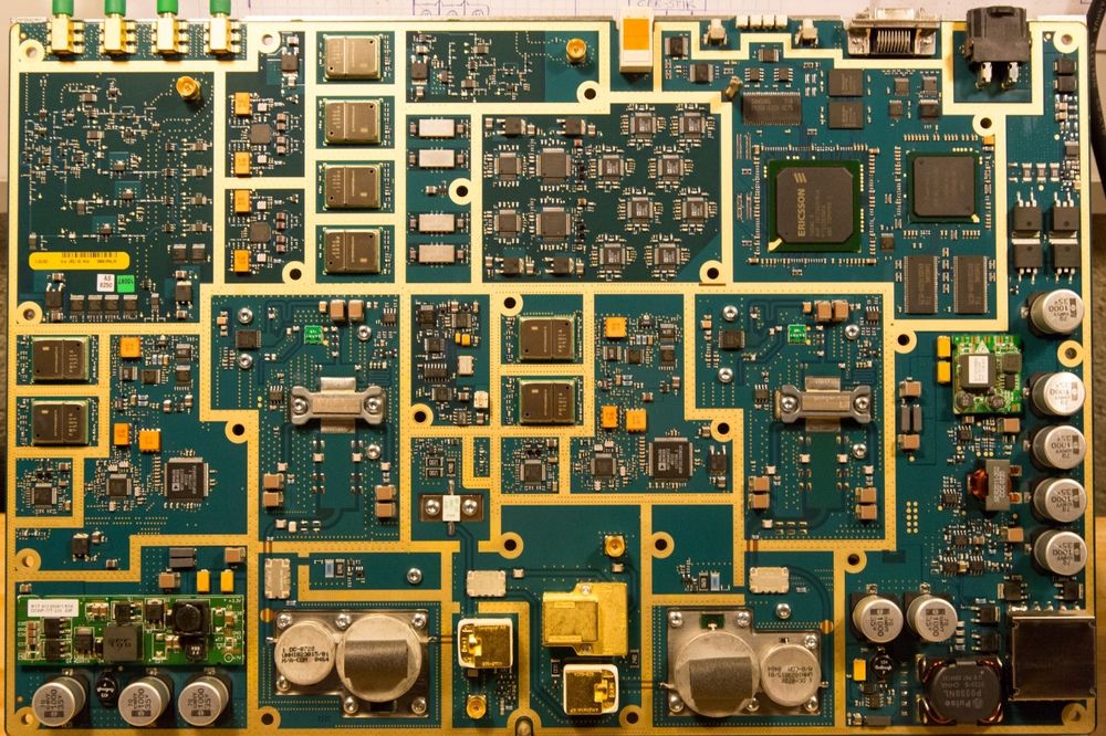 Прием плат и радиодеталей