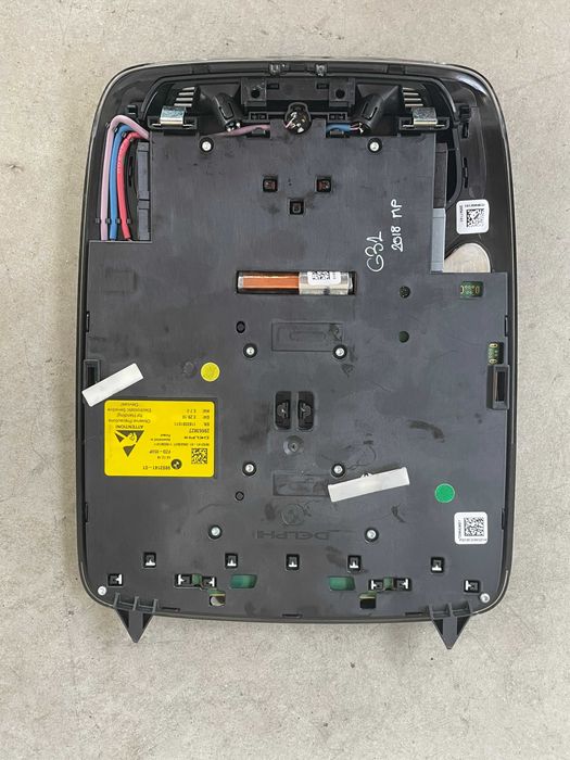 Plafoniera cu trapa Bmw cod 9893141