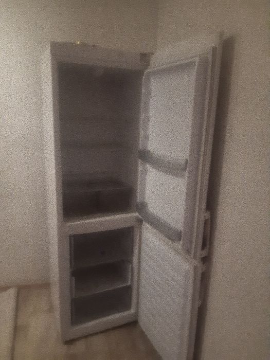 Продам холодильник