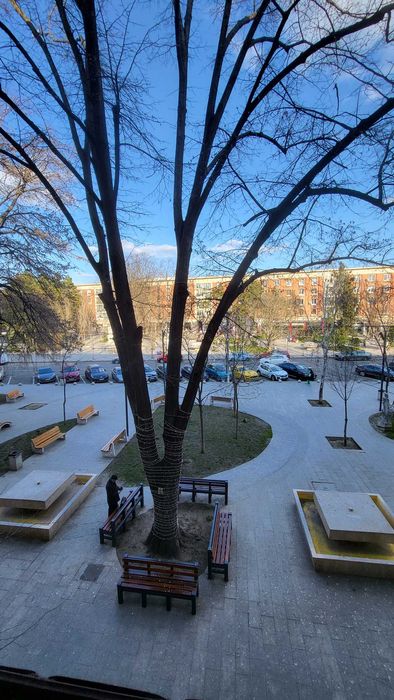 Inchiriez apartament 2 camere, centru (Nespalata)