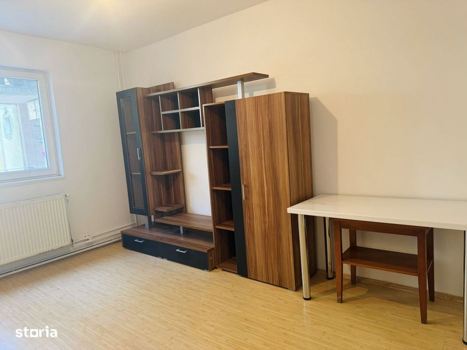 Garsoniera de 20mp + debara de 4 mp - zona Bogdanestilor Timisoara — fotografia 1