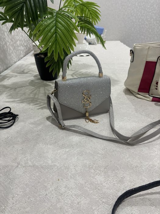 Сумки  Н О В Ы Е.      разные……