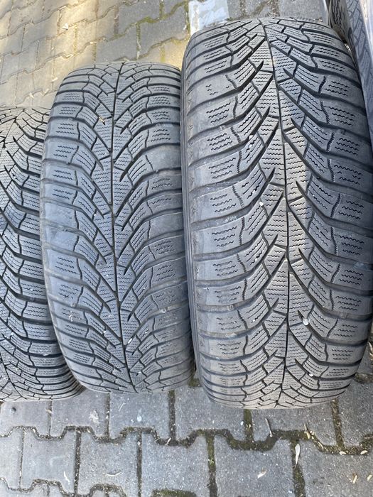 Jante cu cauciucuri de iarna