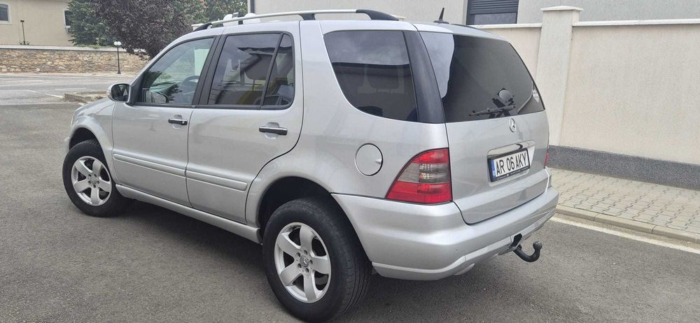 MERCEDES-BENZ ML-Class 2004 — imagine 4