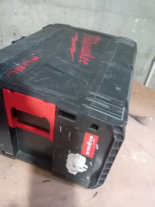 Такер акумулаторен MILWAUKEE M18 FN15GA-0X