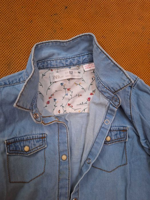 Продавам детски дрешки