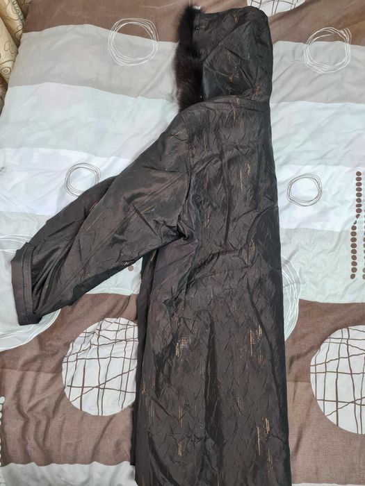 Geaca moderna si eleganta, arata ca si noua